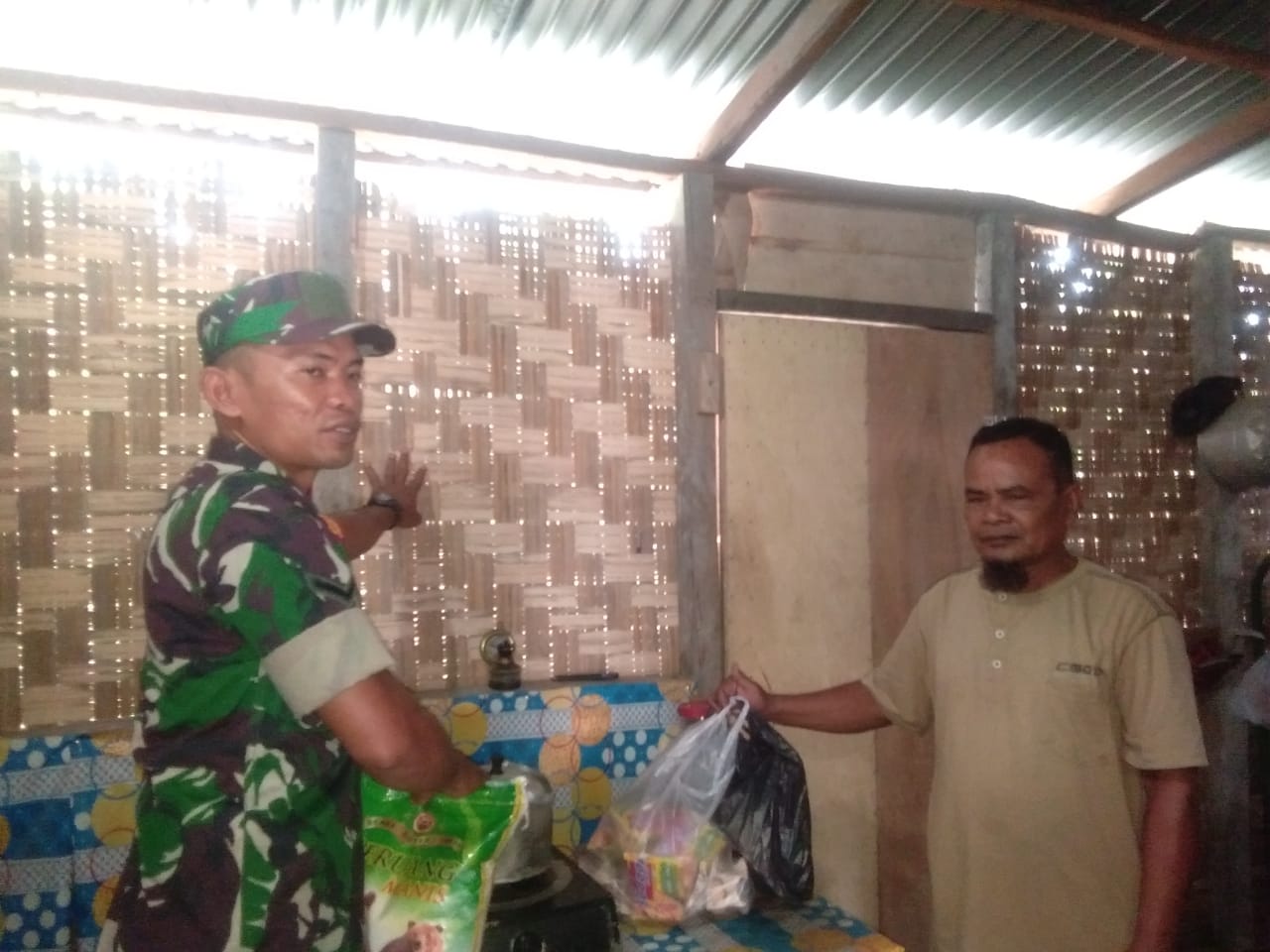 Pelaksanaan Babinsa Masuk Dapur Oleh Koramil 02