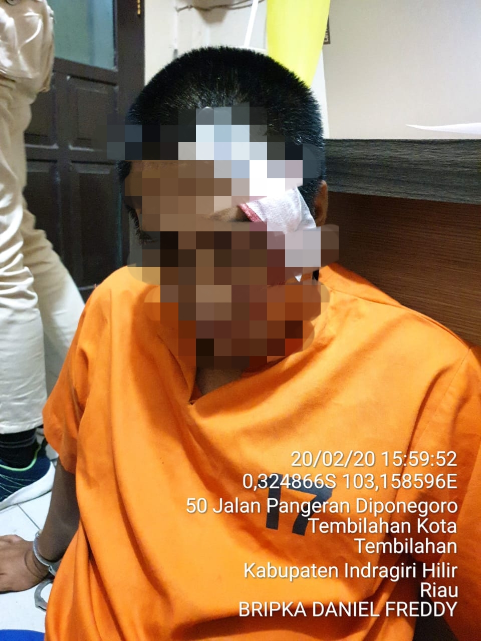 Polisi Nyaris Dibacok, Pria Bersenjata Tajam Ini Terpaksa Dilumpuhkan