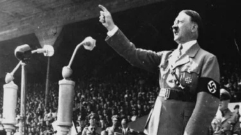 Enggak Cuma Kalian, Hitler Juga Pernah Ajukan Kredit Mobil