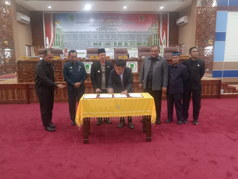 Ketua Pimpin Rapat Paripurna Penyampaian KUA & PPAS Anggaran TA 2024