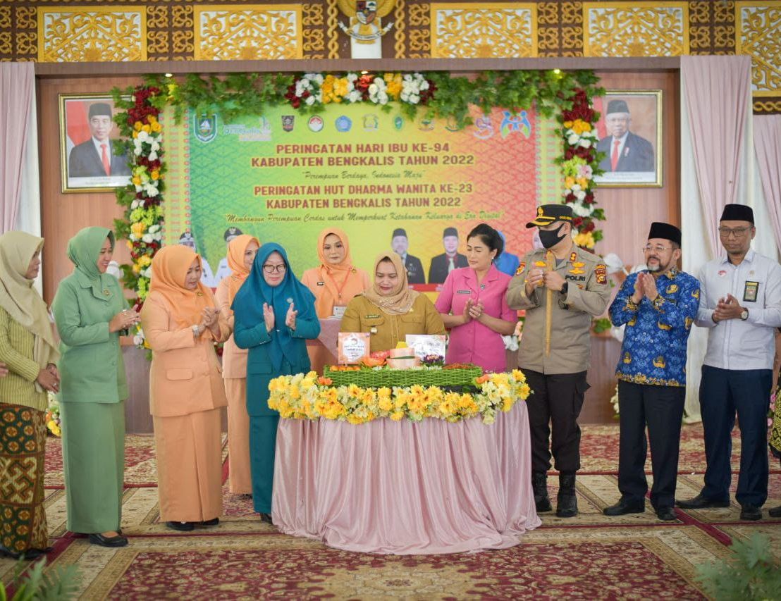 Kapolres Bengkalis AKBP Indra Wijatmiko Hadiri HUT Dharma Wanita Persatuan dan Hari Ibu