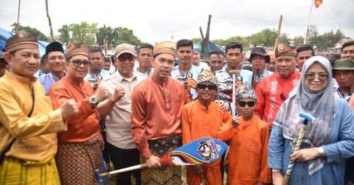 Pj Bupati Inhil Beri Semangat dan Dukungan Kepada Tim Jalur Pemkab Inhil Olang Berantai