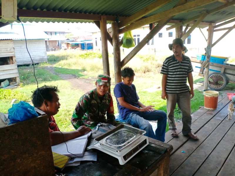 Kampung Pancasila Jadi Wadah Kebersamaan, Babinsa Dorong Gotong Royong Warga