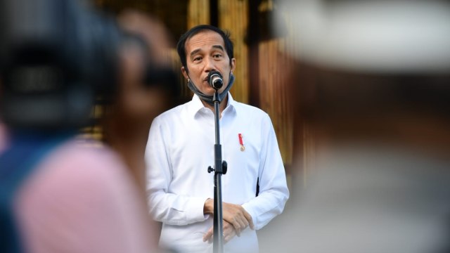 Umumkan Menteri Baru, Jokowi Perkenalkan Sandi Hingga Yaqut