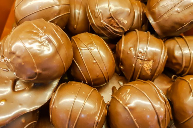 Resep Donat Panggang Cokelat Pisang, Tidak Butuh Minyak Goreng