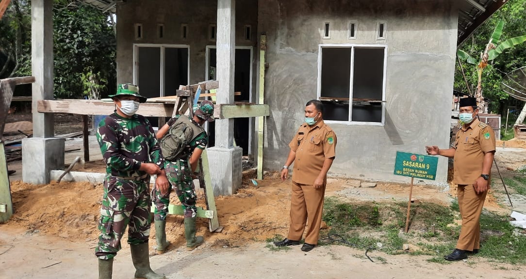 Penghulu Saiful Sambangi Rumah Warga yang Direnovasi TMMD