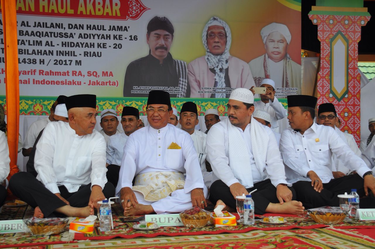 Gubernur Riau Hadiri Haul Akbar di Inhil