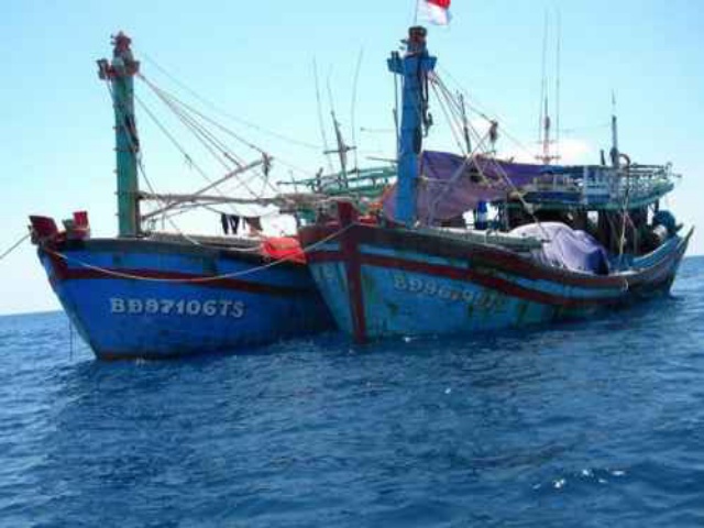 KKP Tangkap 4 Kapal Berbendera Vietnam