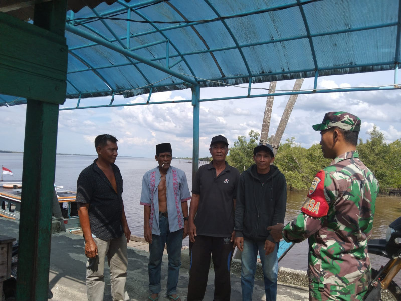 Babinsa Kopda Ricko Ingatkan Masyarakat Untuk Mengamalkan Nilai-nilai Pancasila