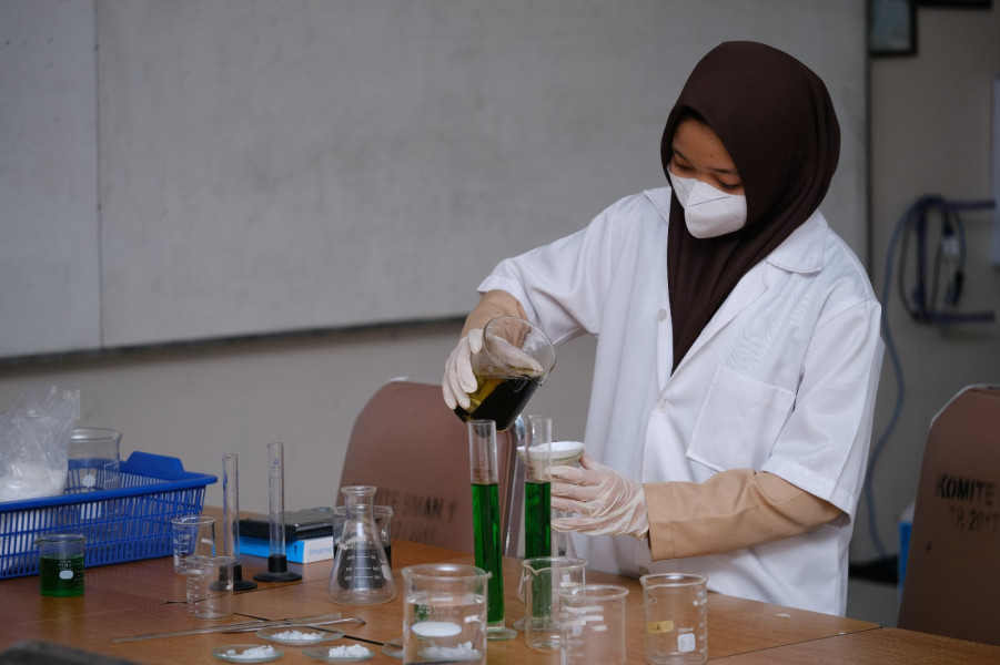 Pemerintah Siapkan 2.500 Beasiswa, PHR Hadirkan Guru Berwawasan STEM Cerdaskan Siswa