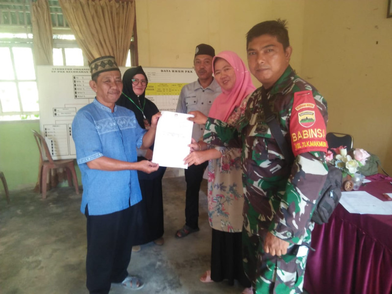 Pastikan Warganya Terdata, Serda Cerzakatno Menghadiri Rapat DPSHP Tahap Akhir