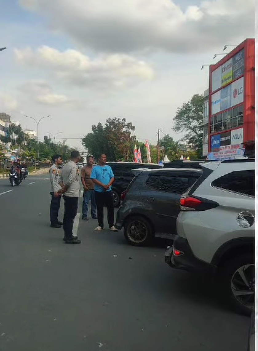 Petugas UPT Perparkiran Melakukan Giat Penertiban Parkir, Ini Lokasinya