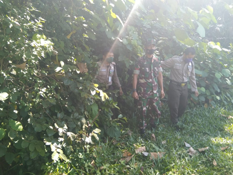 Koptu Erwan dan Tokoh Pemuda Patroli Keliling Cegah Karhutla