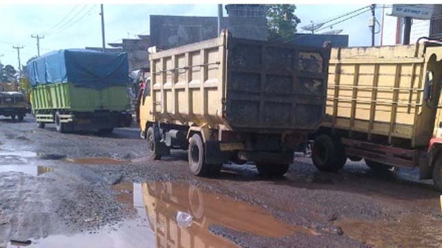 Soal Truk Batu Bara, Pemda Jambi Berupaya Mencari Soslusi 