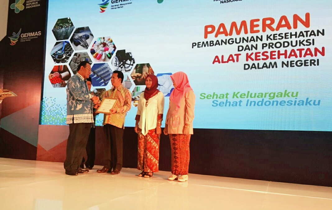 Bupati Inhil Terima Penghargaan Dari Kementrian Kesehatan RI