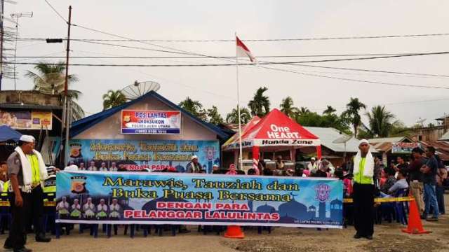 Cara Unik Satlantas Aceh Utara Menghukum Pelanggar Lalu Lintas