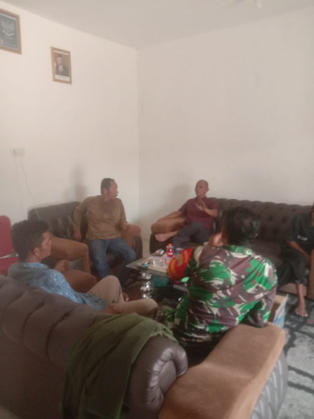 Sertu Afnal Ajak Masyarakat Jaga Keamanan Wilayah