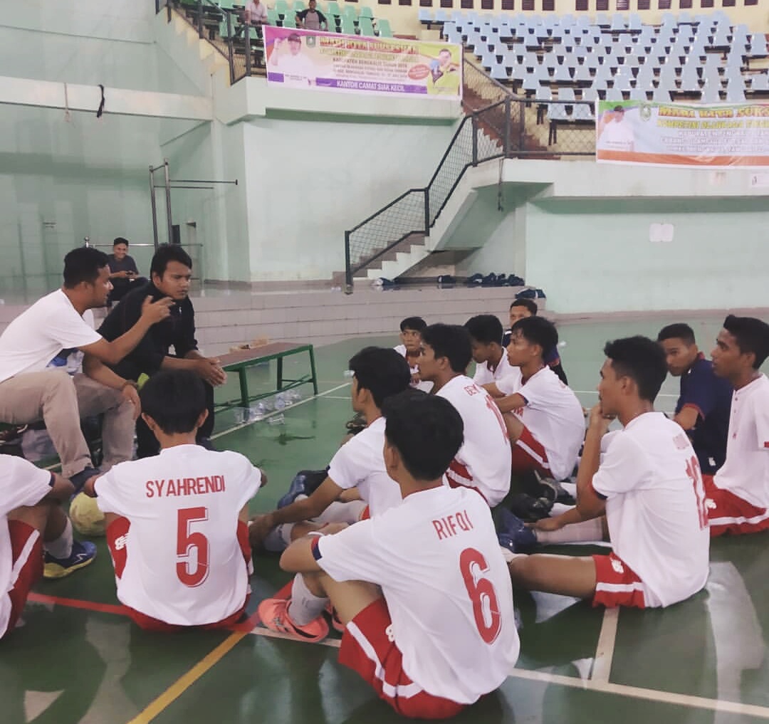 Tim Futsal Mandau Juara II PORKAB Bengkalis
