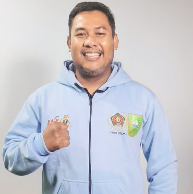Semarakkan HPN 2023, PWI Pekanbaru Taja Senam dan Jalan Sehat Berkilau Emas
