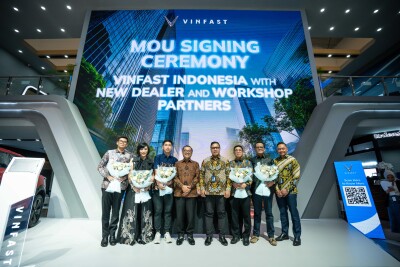VinFast Resmi Gandeng 20 Dealer Baru di GIIAS 2025, Perluas Jaringan Showroom di Seluruh Indonesia