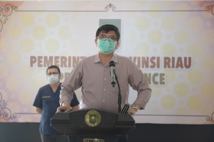 Gubernur Riau Dipantau 11 Dokter