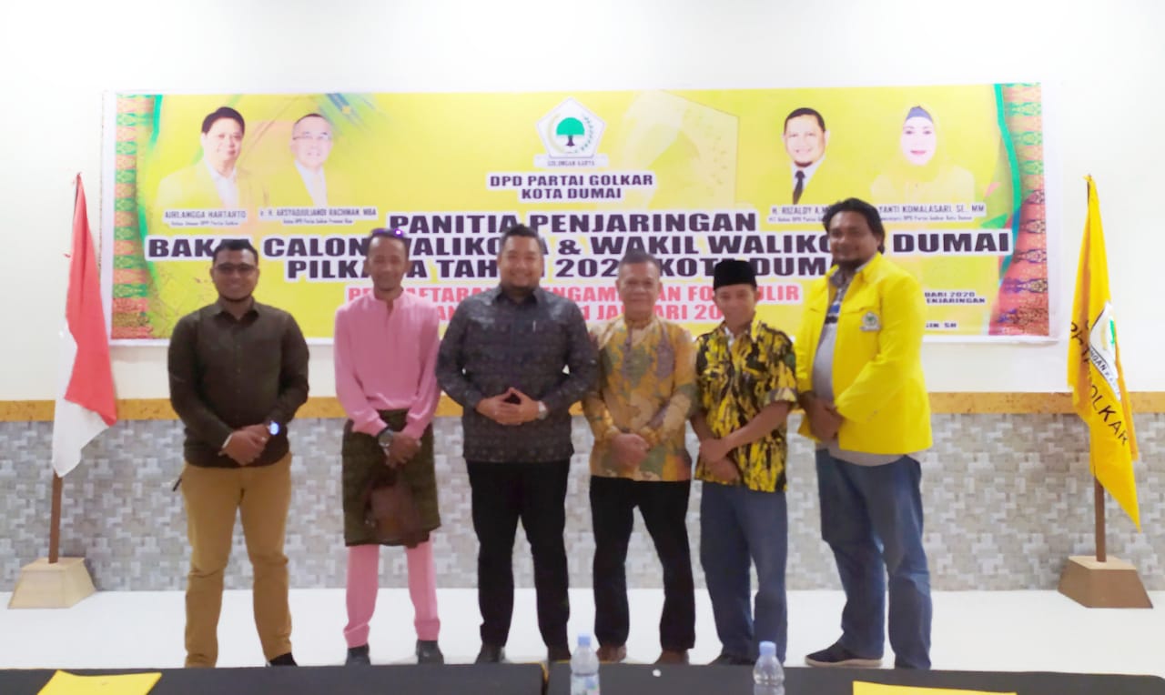 Maju di Pilkada Dumai, Tengku Dedy Mengambil Formulir Pendaftaran ke Partai Golkar