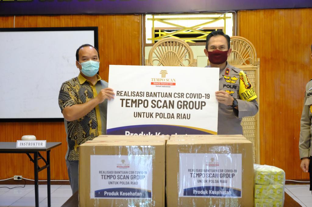 PT Tempo Scan Groups Peduli, Wakapolda Serahkan Bantuan Vitamin Bagi Personel Gugus Tugas Covid-19