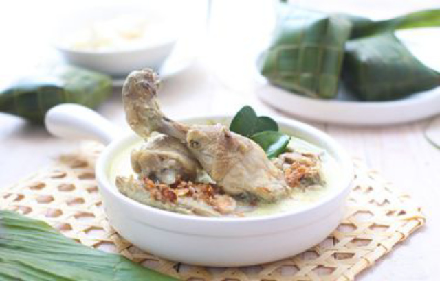 Resep Opor Ayam Jawa, Kuah Gurih dan Bumbu Meresap
