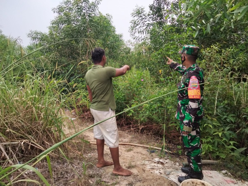 Babinsa Koramil 01 Sertu Sugianto Berikan Pemahaman Terkait Pencegahan Karhutla