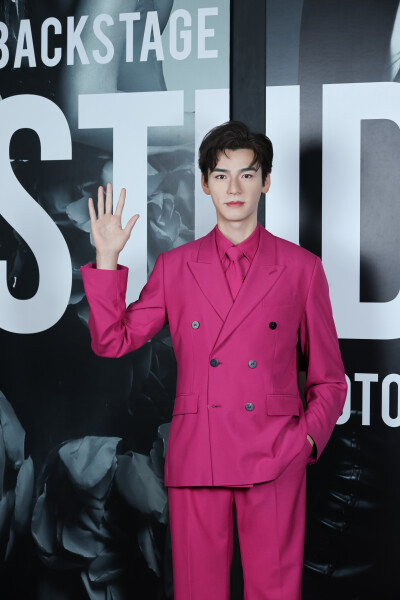Merlin Entertainments’ Madame Tussauds Hong Kong Adds Star Power Gong Jun’s Wax Figure Joins the Fashion Zone