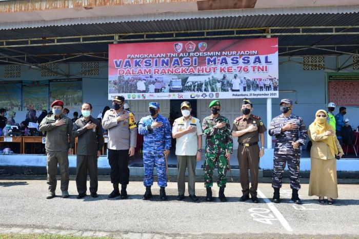 Gubri Hadiri Vaksinasi Massal Memperingati HUT ke-76 TNI