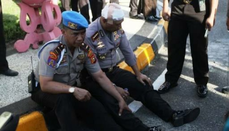 Demo Mahasiswa di Gedung DPRD Provinsi Riau, Kapolresta Pekanbaru Terluka