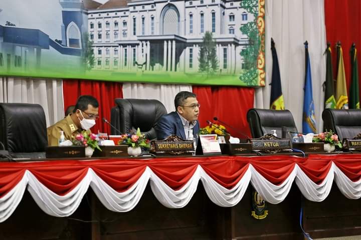 Rapat Paripurna Pandangan Umum Fraksi-fraksi dan Jawaban Pemerintah Provinsi Kepri