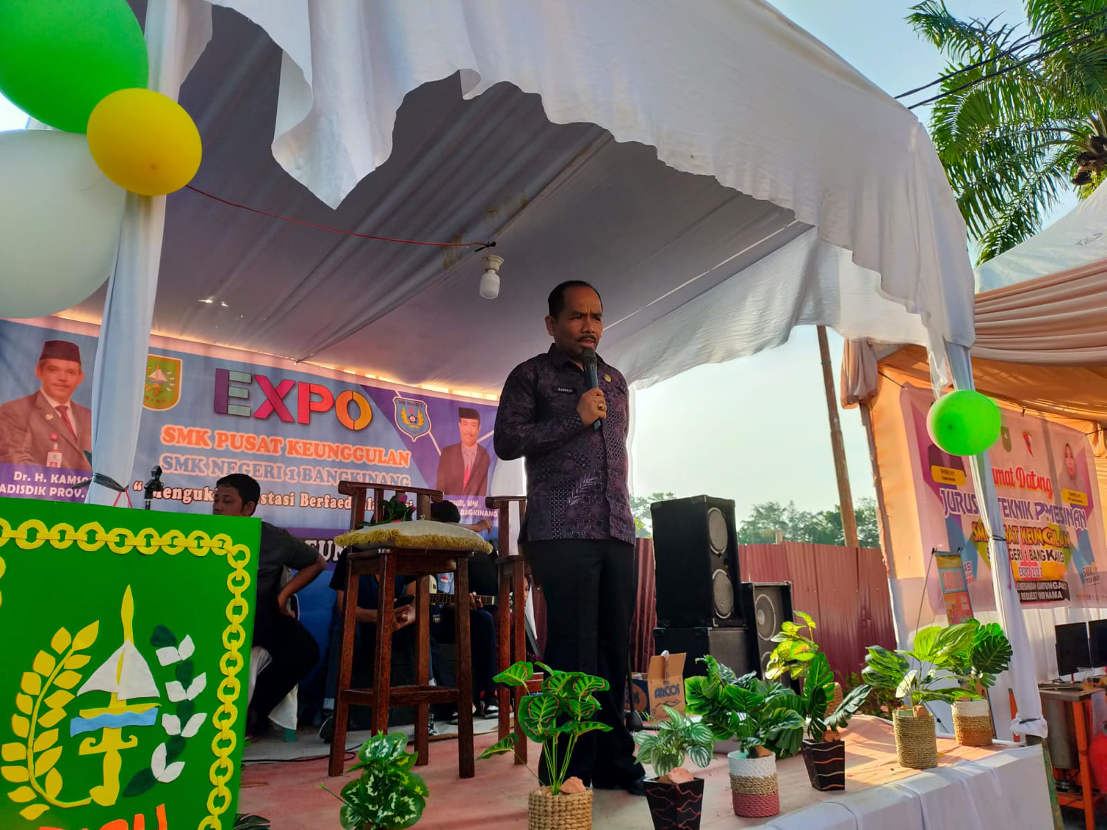 Dihari Ulang Tahun, SMK Negeri 1 Bangkinang Melakukan Expo Pameran Produk Keunggulan