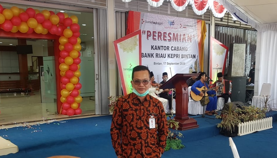 Bupati Resmikan Kantor Cabang Bank Riau Kepri