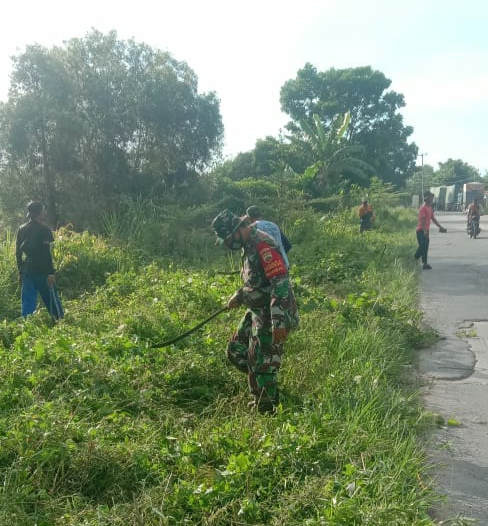 Jaga Kesehatan dan Keselamatan Masyarakat, Serda Cerza Katno Laksanakan Goro