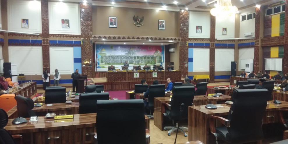 Sembilan Fraksi DPRD Rohil Sepakat Sampaikan Pandangan Umum Pelaksanaan APBD 2022 Secara Tertulis