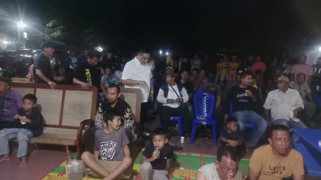 Nobar Seru Indonesia Vs Australia di Kediaman Pak de Parto