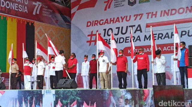 Meriahkan HUT RI, Kemendagri Bagi 10 Juta Bendera Merah Putih