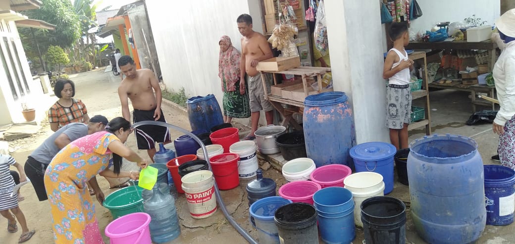 BPBD dan Dinsos Kota Tanjungpinang Salurkan Bantuan Air Bersih