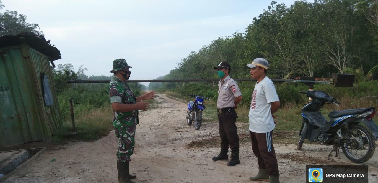 Babinsa Kelurahan Bukit Kapur Laksanakan Sosialisasi Pencegahan Karhutla
