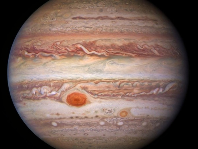 Pemandangan Langka, Detik-detik Jupiter Dihantam Asteroid Terekam Kamera