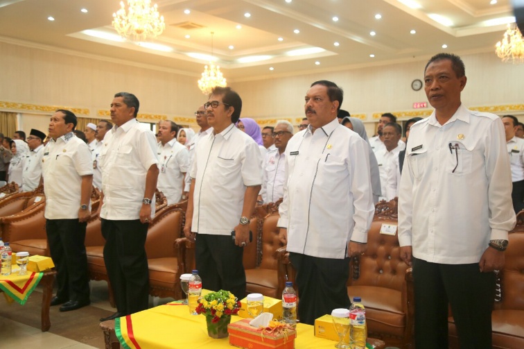 Sekda Inhil Hadiri Rapat Koordinasi Bersama Gubri dan Sejumlah Kepala Daerah se-Riau
