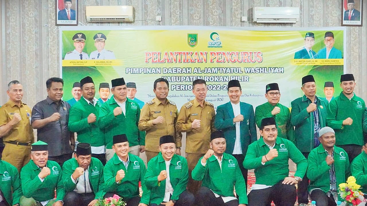 Bupati Rohil Hadiri Pelantikan Pengurus Al Washliyah