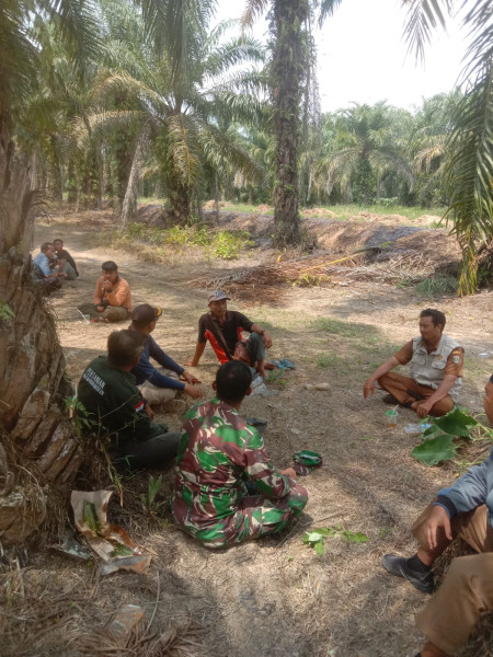 Komsos Sertu Afnal Dalam Menjaga Keamanan Wilayah Binaan