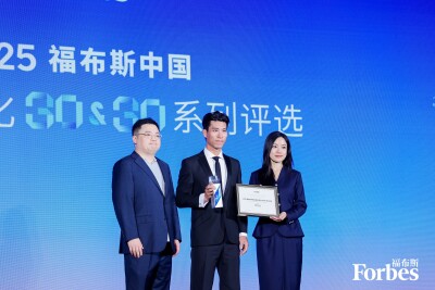 Merek Kursi Ergonomis Terdepan Singapura, Hinomi, Diakui oleh Forbes