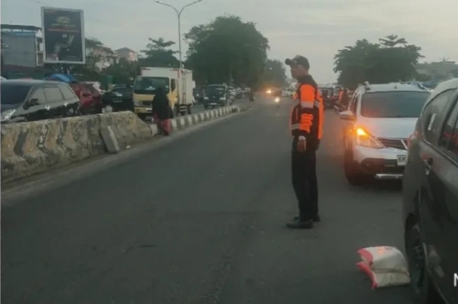 Wujudkan Ketertiban dan Kelancaran Arus Lalulintas, UPT Perparkiran Lakukan Pengawasan di Pasar Pagi Arengka