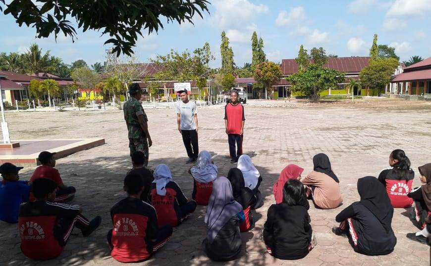 Pelda Tovani Bentuk Karakter Dengan Memberikan Latihan PBB