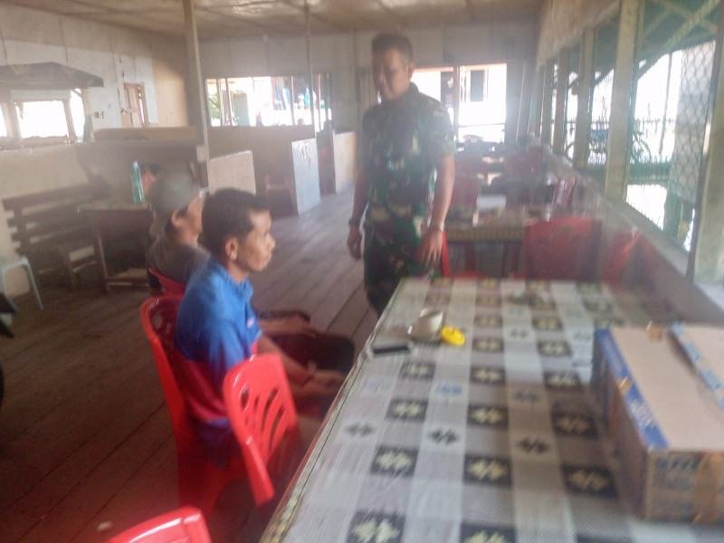 Tanamkan Nilai-nilai Pancasila, Serda D Ade Laksanakan Komsos