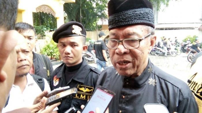 Syarwan Hamid akan Kembalikan Gelar Adat ke LAM Riau